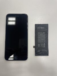 【修理事例】滋賀県草津市よりご来店iPhoneSE2バッテリー交換修理
