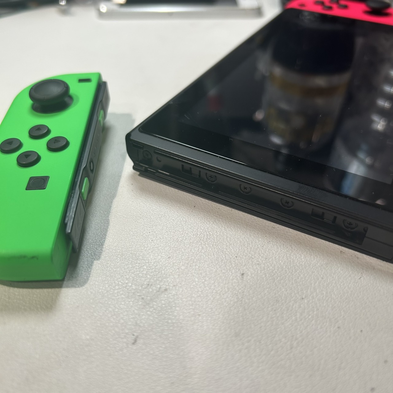 【Nintendo Switch】Joy-Conが接続されない原因を解説！